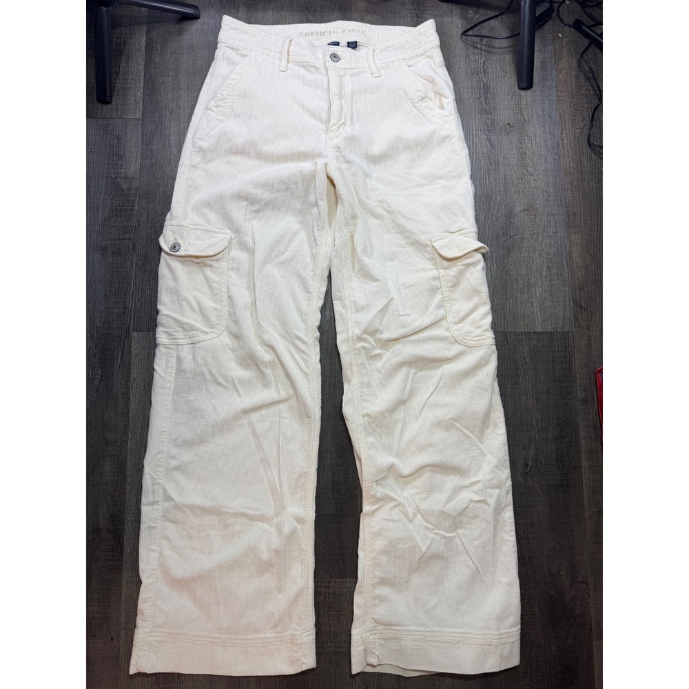 American Eagle Super High Rise Baggy Wide Leg Corduroy Cargo Pants Cream Size 6